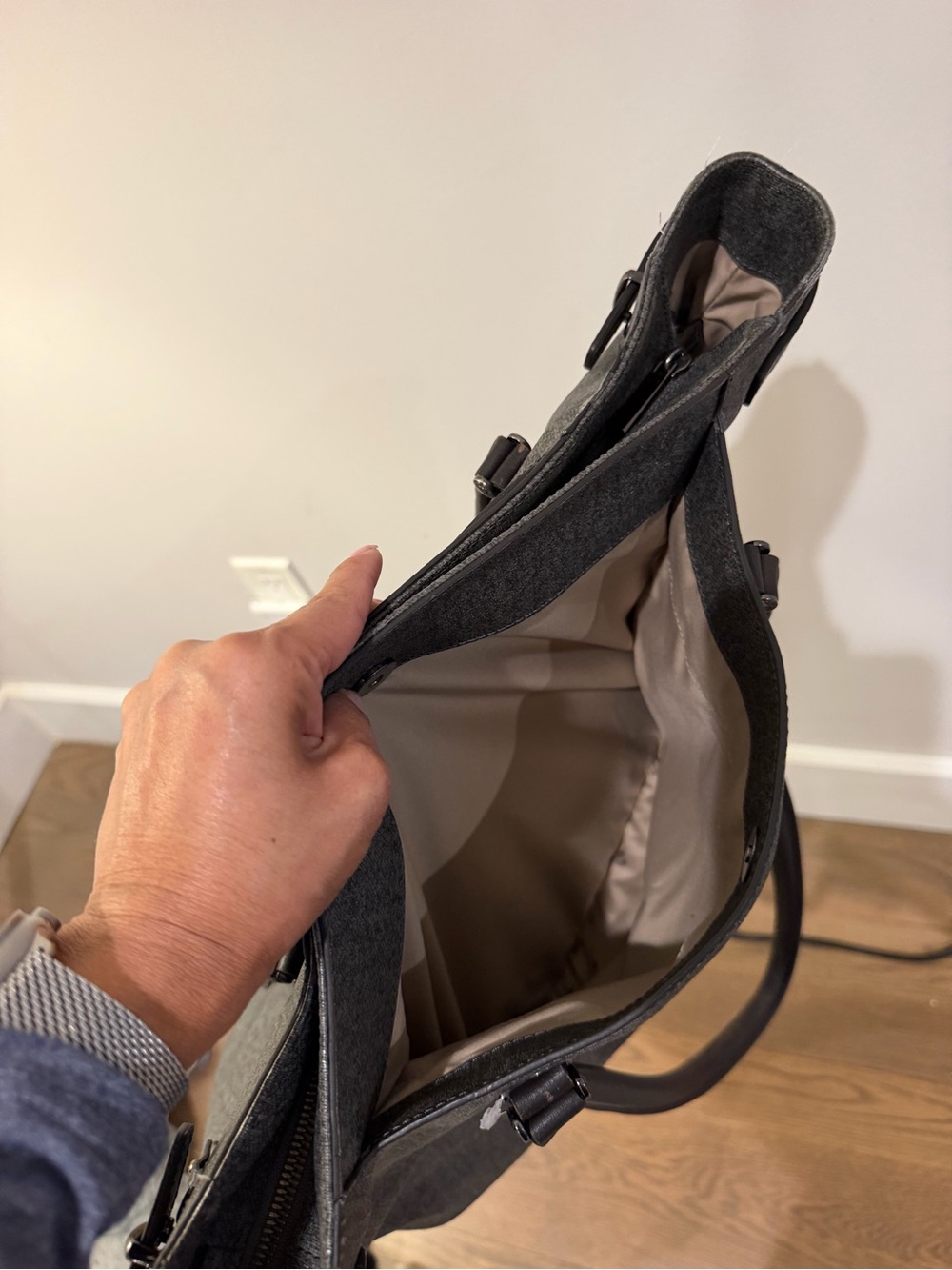 Title: TUMI Gray Tweed Business Tote Laptop Bag Leather Trim Travel Work Purse - Picture 10 of 12